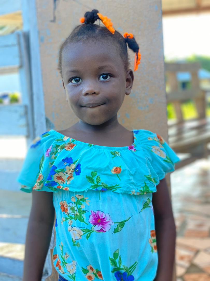 Enfant souriant et en bonne santé